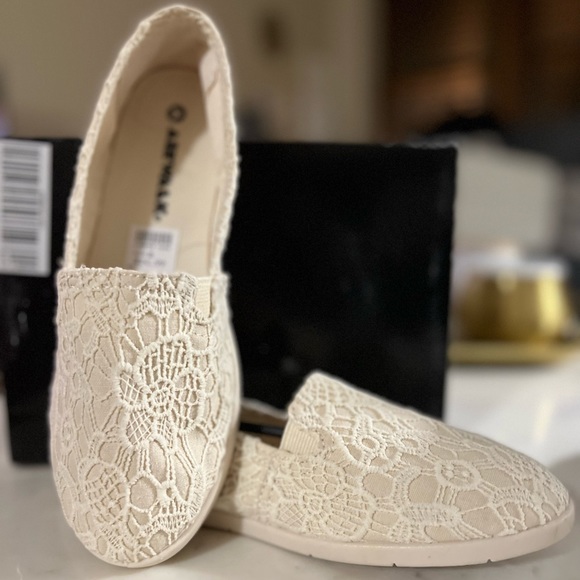 Airwalk lace flats Clearance